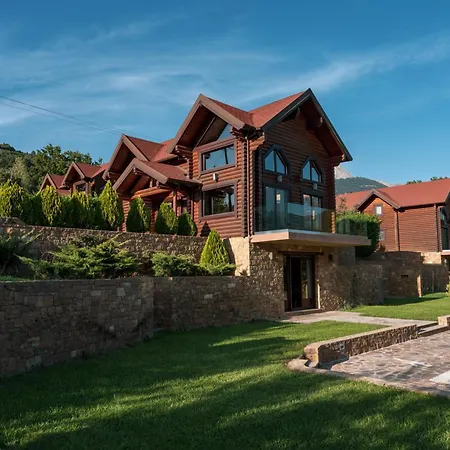 Evritos & With Pool Lägenhetshotell 4*