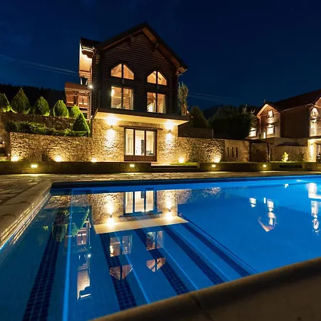 Evritos & With Pool Lägenhetshotell